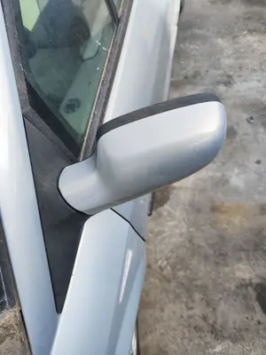 Foto de RETROVISOR IZQUIERDO RENAULT SCENIC II (JM) 1.9 dCi Diesel (120 CV / 88 KW) foto 2