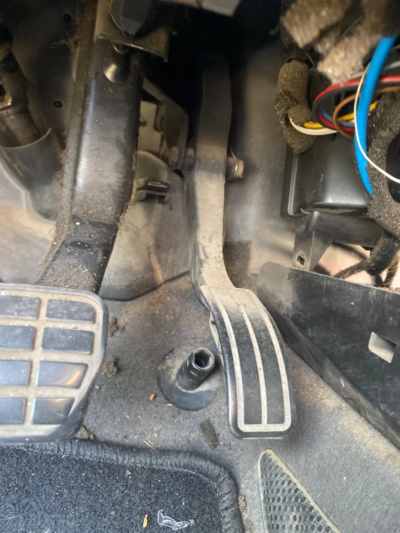 Foto de PEDAL ACELERADOR VOLKSWAGEN POLO III (6N1) 1.4 (60 CV / 44 KW)