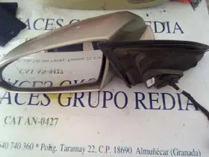Foto de RETROVISOR IZQUIERDO PEUGEOT 106 (S1)(08.1991) 1.1  (60 CV / 44 KW) referencia 7700304834