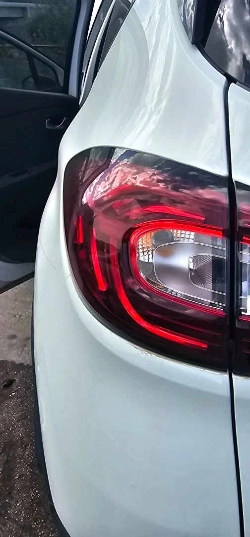 Foto de PILOTO TRASERO IZQUIERDO RENAULT CAPTUR I 1.5 dCi Diesel FAP (110 CV / 81 KW)
