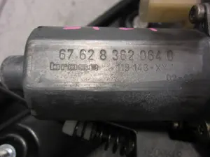Foto de ELEVALUNAS DELANTERO DERECHO BMW SERIE 3 BERLINA (E46) 3.0 24V Turbodiesel CAT (184 CV / 135 KW) referencia 676283620640 foto 3