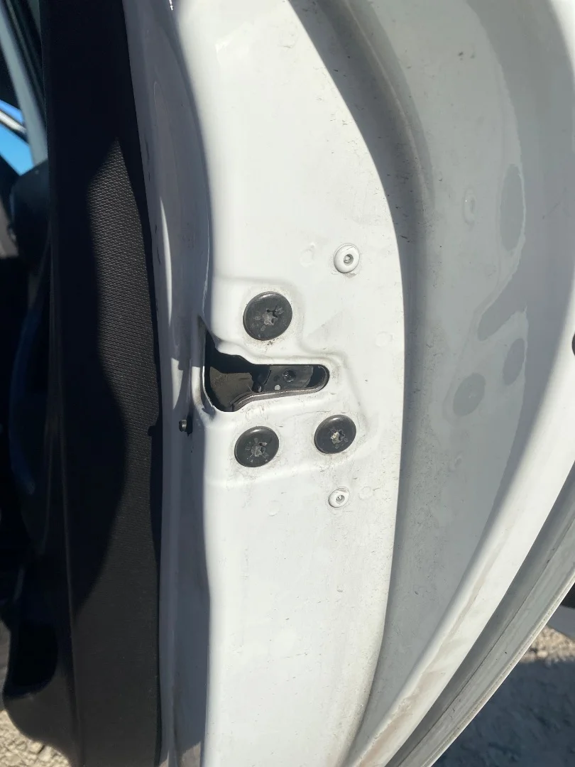 Foto de CERRADURA PUERTA TRASERA DERECHA SMART FORFOUR