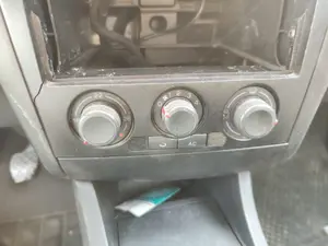 Foto de MANDO CALEFACCION / AIRE ACONDICIONADO SEAT CORDOBA BERLINA (6L2) 1.4 16V (75 CV / 55 KW) referencia 6L0820045  FKZ foto 2
