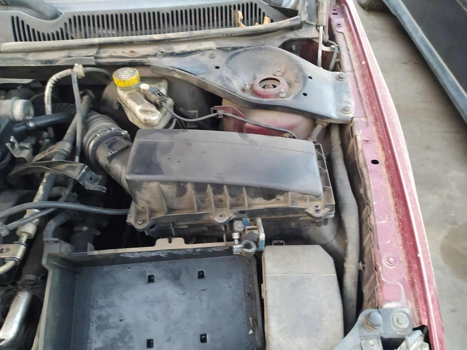 Foto de CAJA PRECALENTAMIENTO FORD MONDEO BERLINA (GE) 2.0 TDCi TD CAT (116 CV / 85 KW)