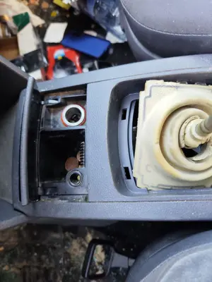 Foto de CENICERO VOLKSWAGEN POLO IV (9N3) 1.9 TDI (101 CV / 74 KW)