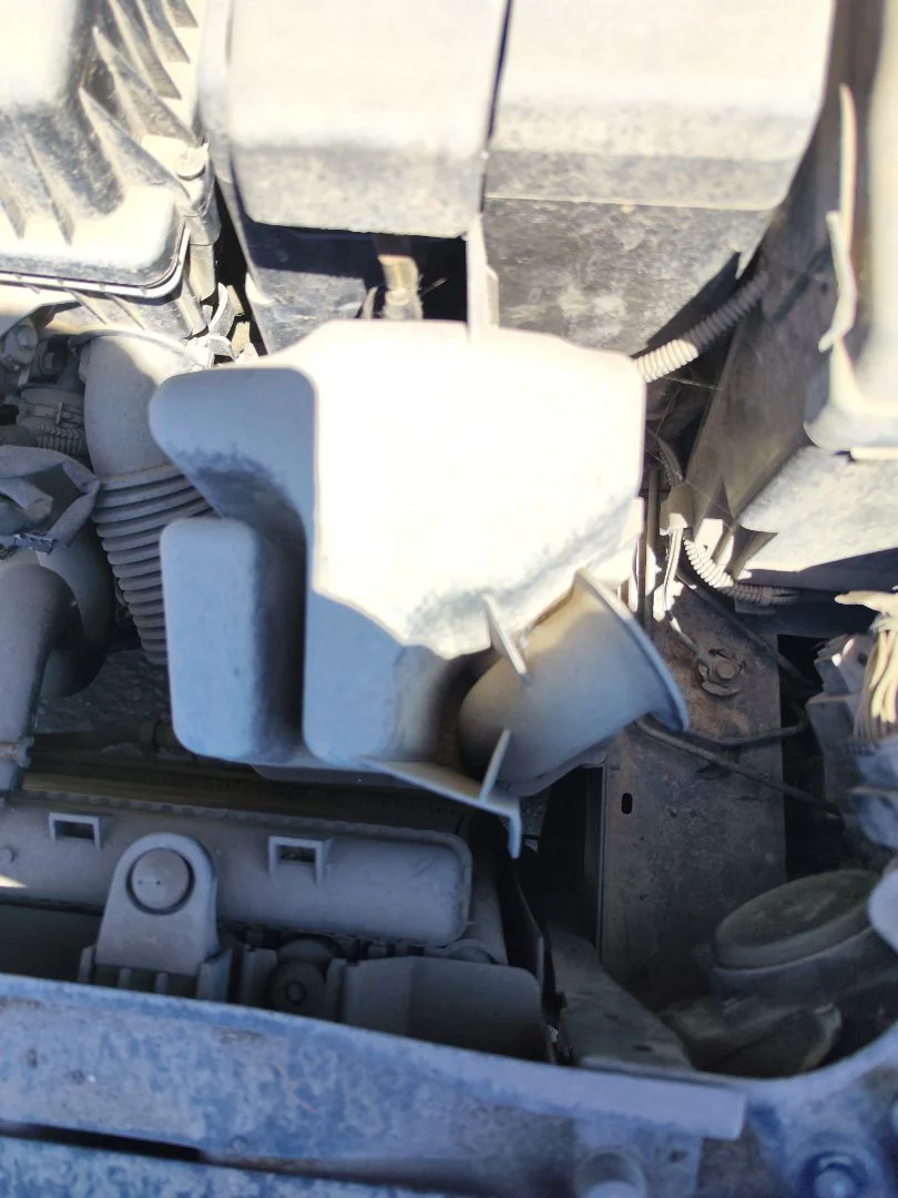 Foto de CAJA FILTRO AIRE PEUGEOT 307 BERLINA (S2) 1.4 16V CAT (KFU / ET3J4) (88 CV / 65 KW)