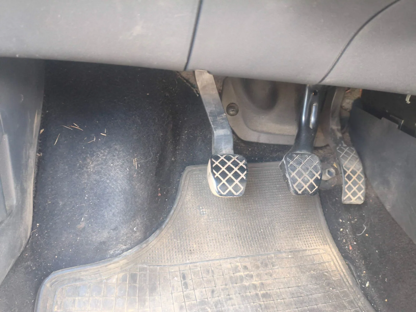 Foto de PEDAL FRENO SEAT IBIZA (6L1) 1.4 16V (75 CV / 55 KW)