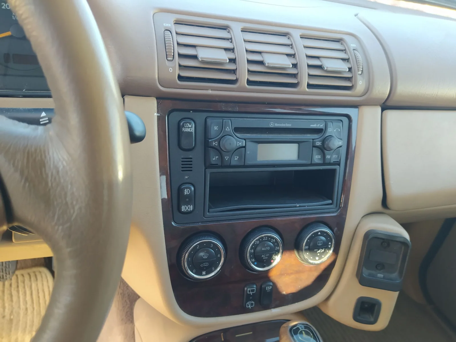 Foto de RESISTENCIA CALEFACCION MERCEDES-BENZ CLASE ML (BM 163) 2.7 CDI 20V CAT (163 CV / 120 KW) referencia A1638200297