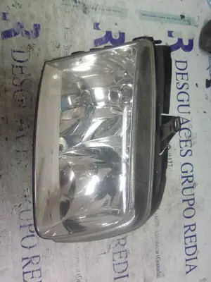 Foto de FARO DERECHO VOLKSWAGEN POLO III BERLINA (6N2) referencia 087642
