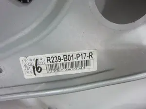 Foto de ELEVALUNAS DELANTERO DERECHO KIA CARENS (UN) 2.0 CRDi (140 CV / 103 KW) referencia R239B01P17R foto 3