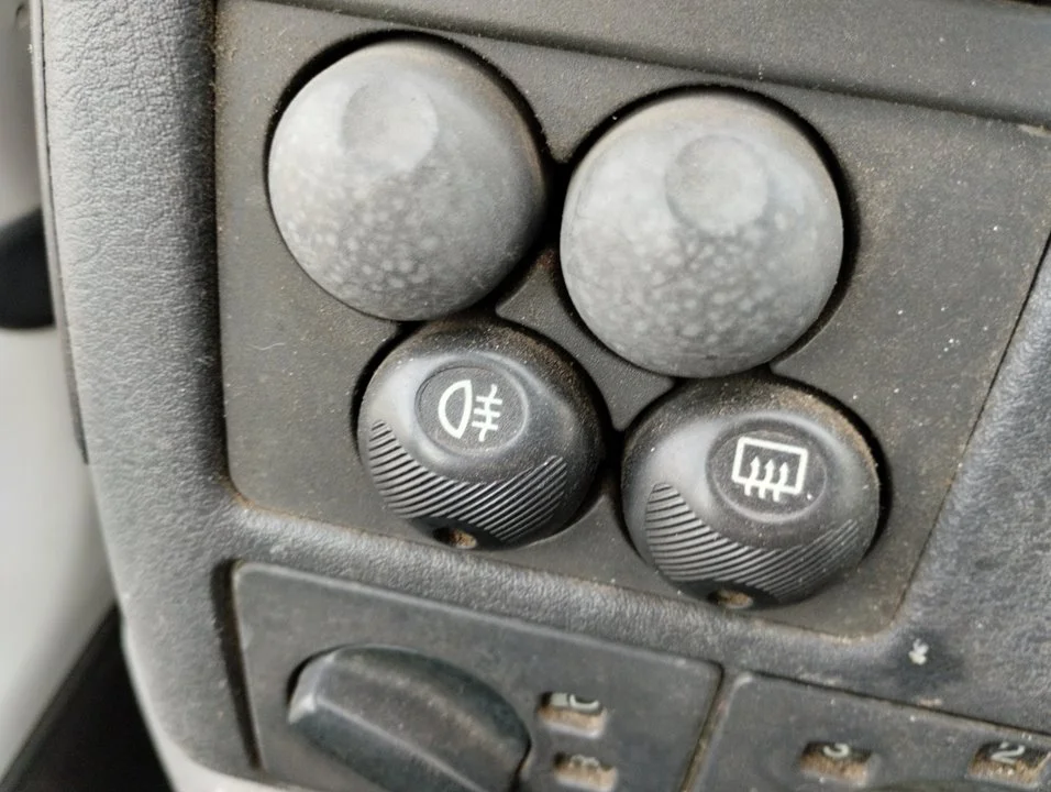 Foto de INTERRUPTOR FIAT DUCATO II COMBI 2.8 TDI CAT (122 CV / 90 KW)