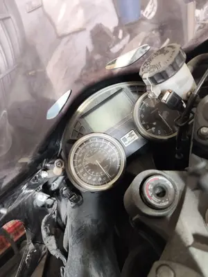 Foto de CUADRO CUENTA KILOMETROS KAWASAKI ZZR 1400 1441 cm3 - 147.2 kW (0 CV / 0 KW)