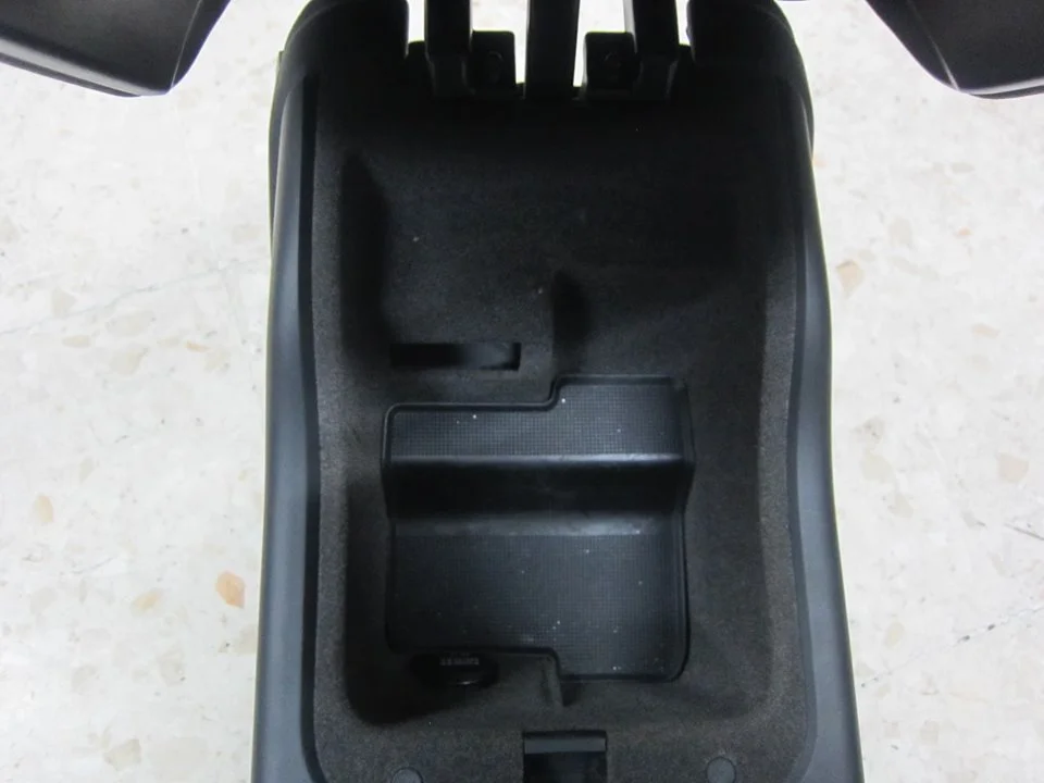 Foto de GUANTERA PORSCHE CAYENNE (TIPO 92A)