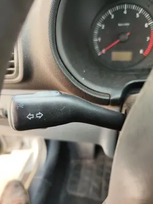 Foto de MANDO INTERMITENTES SEAT LEON (1M1) 1.6  (101 CV / 74 KW)