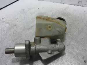 Foto de BOMBA FRENO RENAULT CLIO II FASE II (B/CB0) 1.2 (75 CV / 55 KW) referencia 7700417826 foto 3