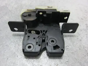 Foto de CERRADURA MALETERO / PORTON RENAULT MEGANE II BERLINA 3P 1.5 dCi Diesel (101 CV / 74 KW) referencia 8200076240D foto 2
