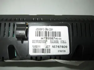 Foto de PANTALLA MULTIFUNCION CITROEN DS3 1.6 e-HDi FAP (92 CV / 68 KW) referencia 96759587 foto 4