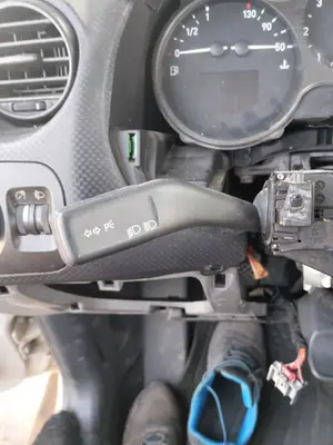 Foto de MANDO INTERMITENTES SEAT ALTEA (5P1) 1.9 TDI (105 CV / 77 KW)
