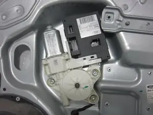 Foto de ELEVALUNAS DELANTERO DERECHO FORD FOCUS C-MAX (CAP)(2003) 1.6 TDCi CAT (109 CV / 80 KW) referencia 3M51R219A64EY foto 4