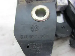 Foto de CERRADURA MALETERO / PORTON VOLKSWAGEN POLO III BERLINA (6N2) 1.4 16V (75 CV / 55 KW) referencia 6X0827505A foto 3