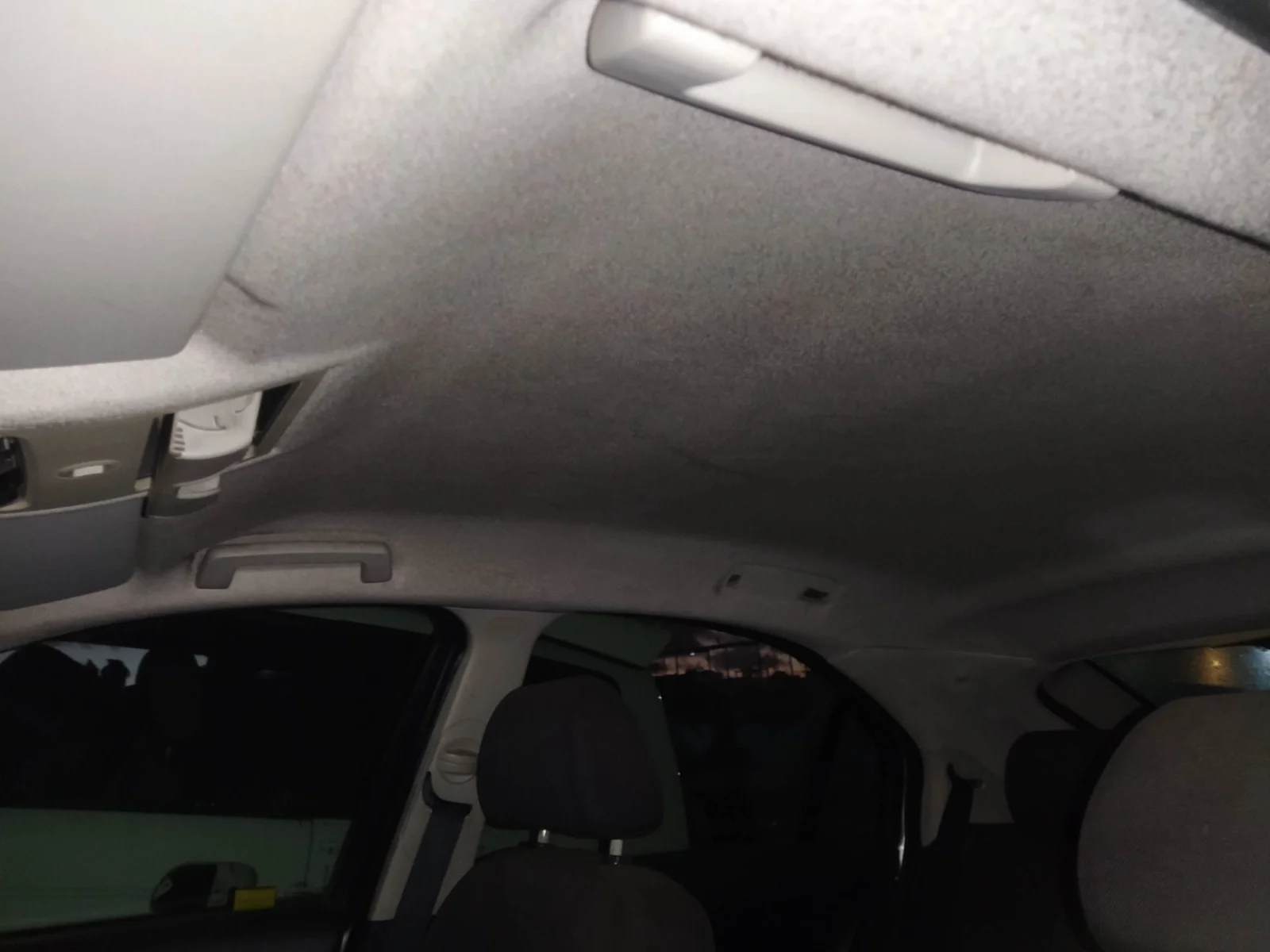 Foto de ASIDERO TECHO DELANTERO IZQUIERDO FORD MONDEO BERLINA (GE) 2.0 TDCi CAT (131 CV / 96 KW)