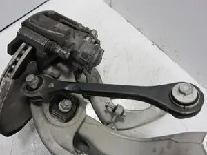 Foto de BRAZO SUSPENSION INFERIOR TRASERO DERECHO PORSCHE MACAN (95BA) referencia 8K0501529L foto 1