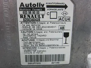 Foto de CENTRALITA AIRBAG RENAULT MEGANE II BERLINA 3P 1.5 dCi Diesel (101 CV / 74 KW) referencia 8200340428 foto 2