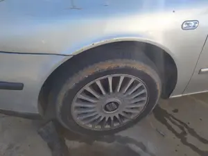 Foto de BIELETA ESTABILIZADORA DELANTERA DERECHA VOLKSWAGEN GOLF IV BERLINA (1J1)(10.1997) 1.9 TDI (131 CV / 96 KW) referencia 1J0411315K foto 7