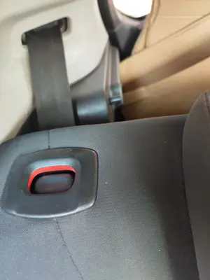 Foto de CINTURON SEGURIDAD TRASERO DERECHO FORD FIESTA (CNN) 1.5 TDCi CAT (75 CV / 55 KW)