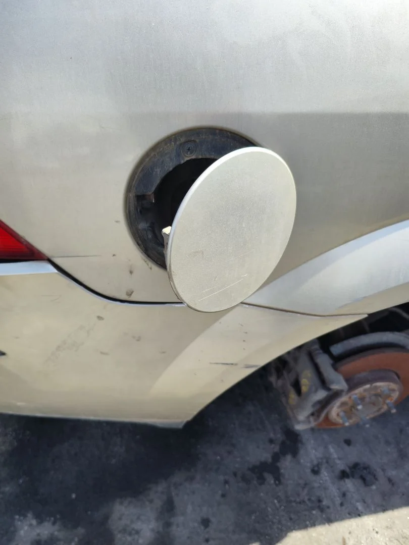 Foto de TAPA EXTERIOR COMBUSTIBLE FORD MONDEO BERLINA (GE) 2.0 TDCi CAT (131 CV / 96 KW) referencia 1205700