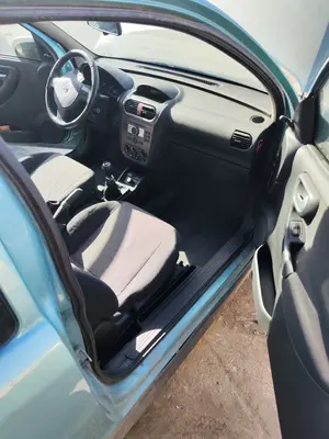 Foto de GOMAS CONTORNO PUERTA OPEL CORSA C 1.2 16V CAT (Z 12 XEP / LB4) (80 CV / 59 KW)