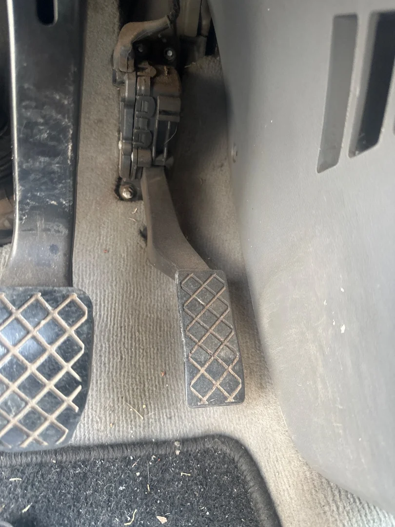 Foto de PEDAL ACELERADOR VOLKSWAGEN T5 TRANSPORTER BUS (7H) 2.5 TDI (131 CV / 96 KW)