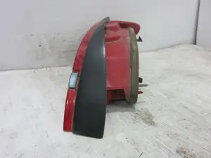 Foto de PILOTO TRASERO IZQUIERDO PEUGEOT 406 BERLINA (S1/S2) 3.0 V6 24V CAT (190 CV / 140 KW) referencia 9630364877 foto 6
