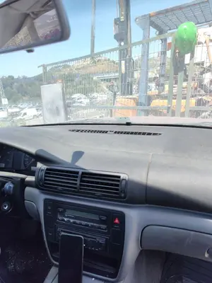 Foto de SALPICADERO VOLKSWAGEN PASSAT BERLINA (3B2) 1.9 TDI (116 CV / 85 KW) referencia 3B1857002ABFKZ foto 4