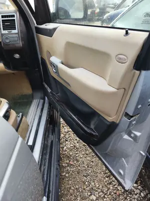 Foto de GUARNECIDO PUERTA DELANTERA DERECHA LAND ROVER RANGE ROVER (LM) 4.4 V8 CAT (306 CV / 225 KW)