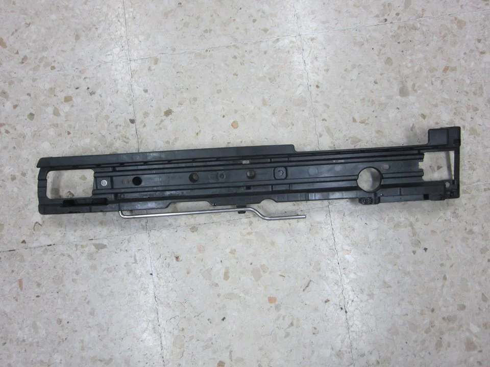 Foto de MOLDURA PORSCHE CAYENNE (TIPO 92A) referencia 7P0863599