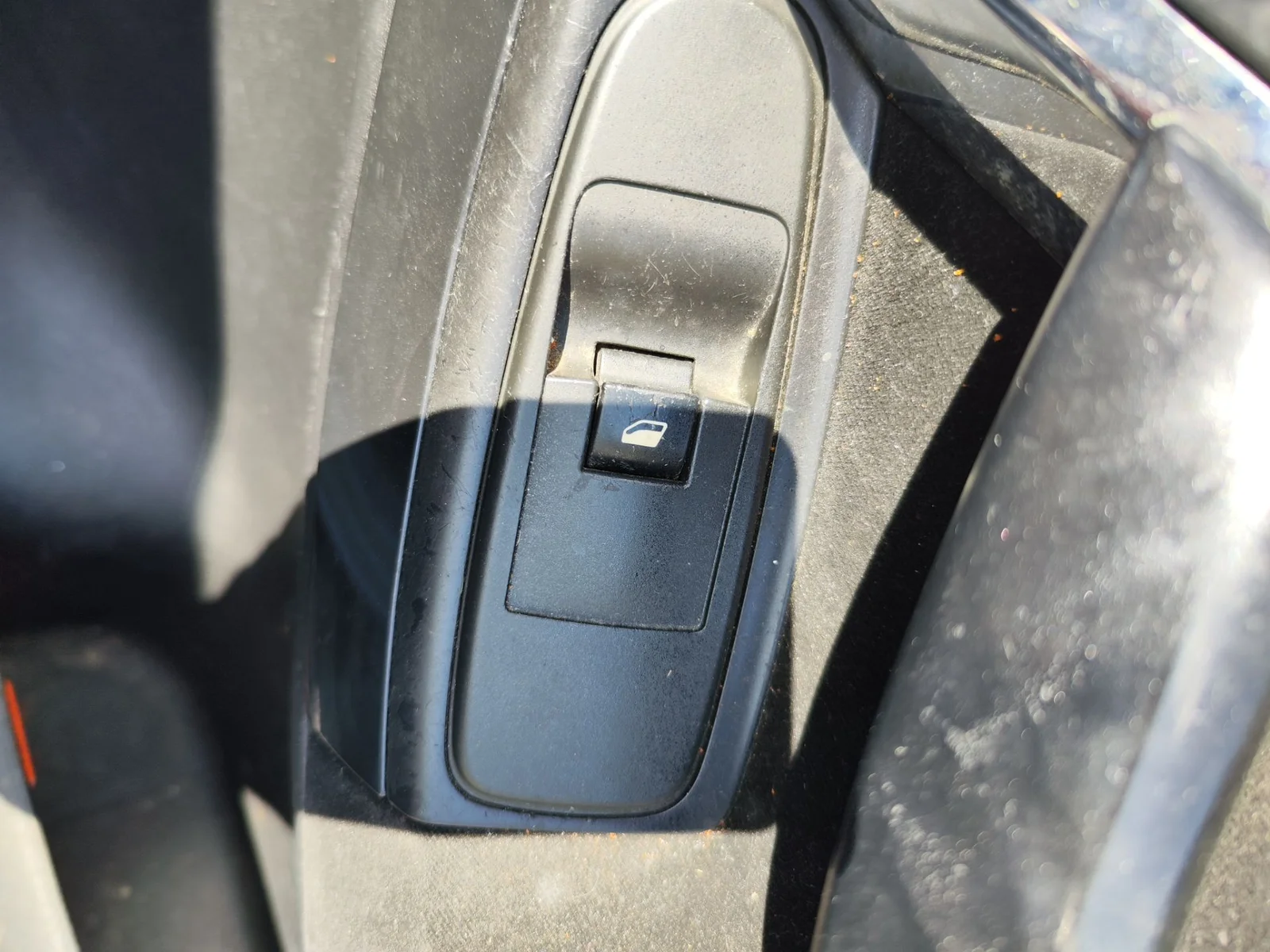Foto de MANDO ELEVALUNAS DELANTERO DERECHO CITROEN GRAND C4 PICASSO 1.6 16V HDi FAP (109 CV / 80 KW)