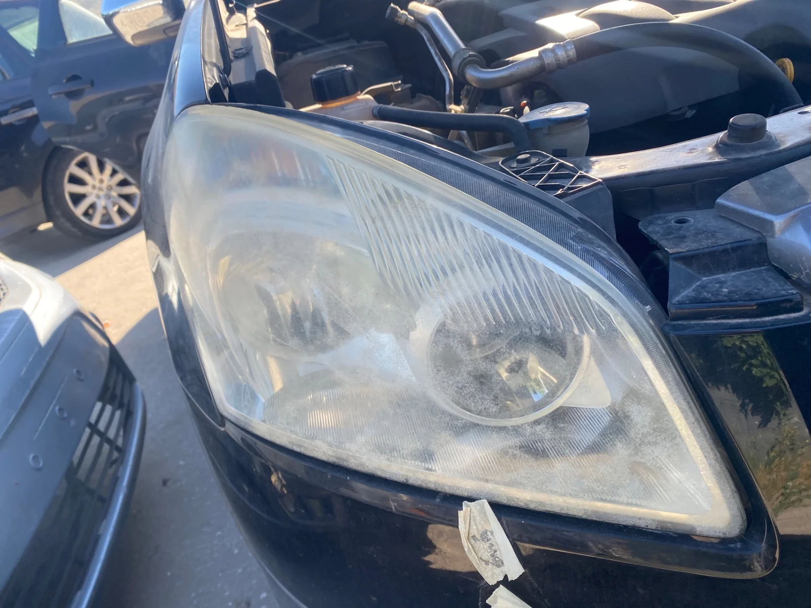 Foto de FARO DERECHO NISSAN QASHQAI (J10) 2.0 16V CAT (141 CV / 104 KW) referencia 26010BR00B