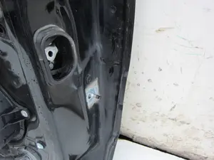 Foto de PUERTA TRASERA IZQUIERDA RENAULT SCENIC III (JZ) 1.6 dCi Diesel FAP (131 CV / 96 KW) foto 12