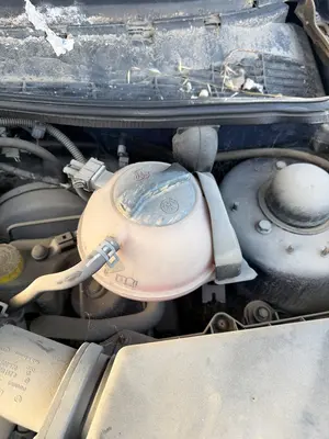 Foto de DEPOSITO EXPANSION SEAT CORDOBA BERLINA (6K2)