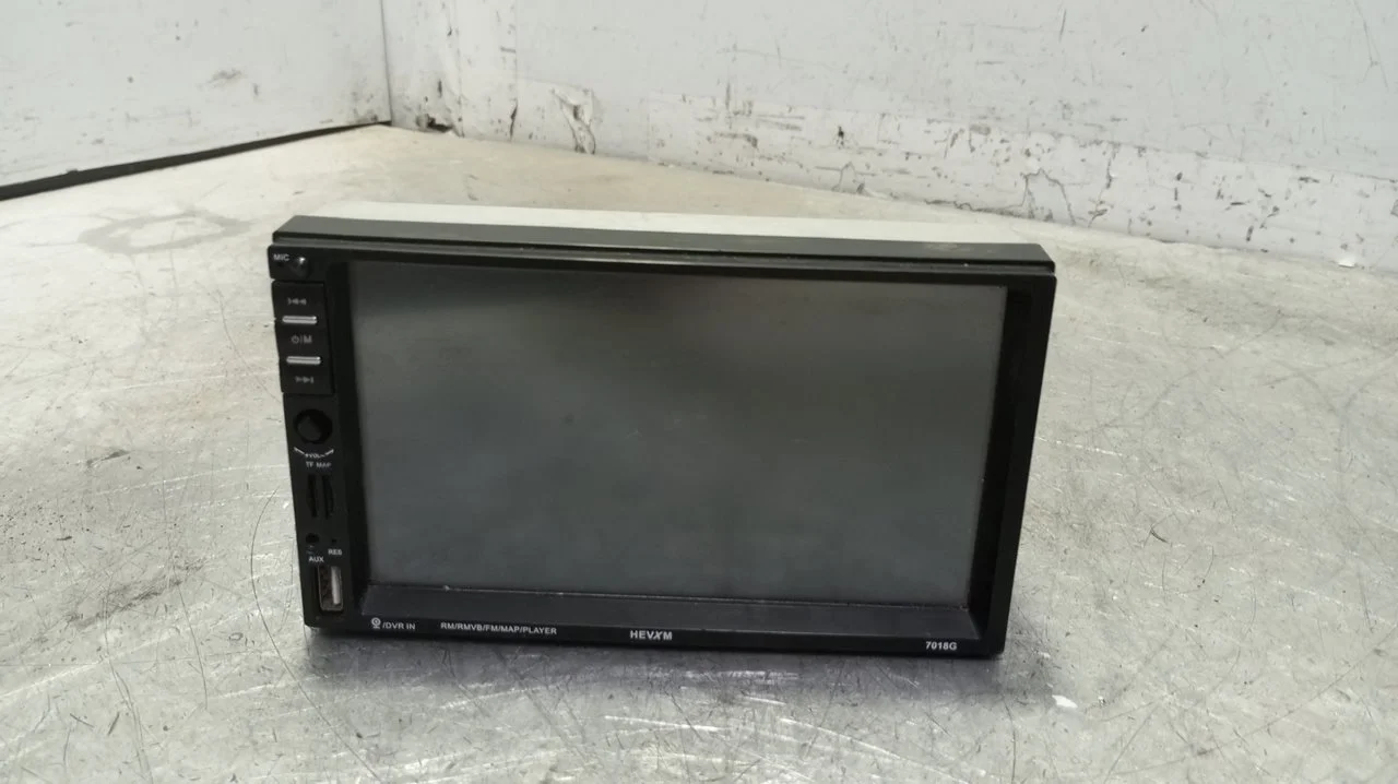 Foto de SISTEMA AUDIO / RADIO CD SIN MARCA SIN MODELO referencia HEVXM 7018G