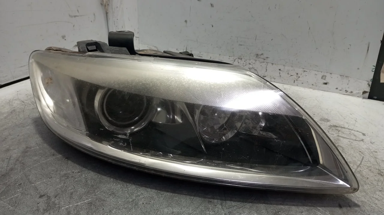 Foto de FARO DERECHO AUDI Q7 (4L) 3.0 V6 24V TDI (239 CV / 176 KW) referencia 4L0941004A
