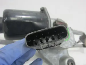 Foto de MOTOR LIMPIA DELANTERO OPEL CORSA B 1.0 12V CAT (X 10 XE / LW3) (54 CV / 40 KW) referencia 22107719 foto 3