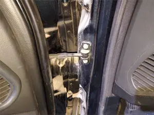 Foto de RETENEDOR PUERTA MERCEDES-BENZ CLASE S (BM 220) BERLINA