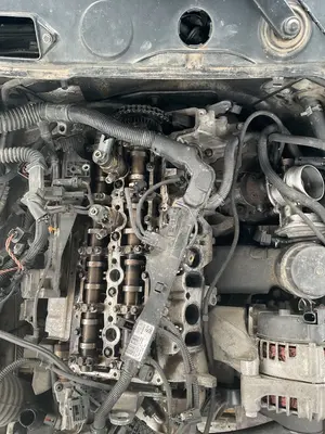 Foto de DESPIECE MOTOR BMW SERIE 1 BERLINA (E81/E87) 2.0 Turbodiesel CAT (143 CV / 105 KW) foto 2