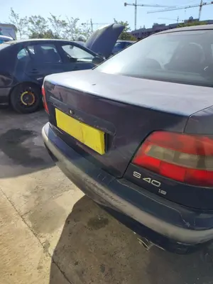 Foto de PORTON TRASERO VOLVO S40 BERLINA 1.6 CAT (109 CV / 80 KW) referencia 30844411 foto 2