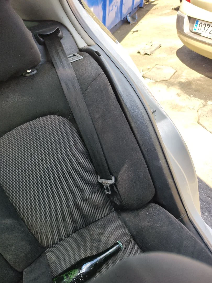 Foto de CINTURON SEGURIDAD TRASERO IZQUIERDO SEAT LEON (1M1) 1.9 TDI (90 CV / 66 KW)