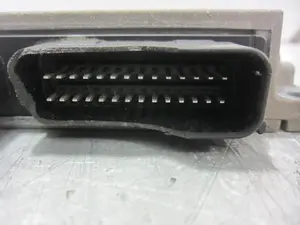 Foto de CENTRALITA MOTOR UCE PEUGEOT 206 1.6 16V CAT (109 CV / 80 KW) referencia 9643218980 foto 3