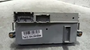 Foto de CAJA RELES / FUSIBLES FIAT CROMA (194) 1.9 JTD 16V CAT (150 CV / 110 KW) referencia 46846745CPL foto 5