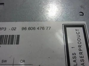 Foto de SISTEMA AUDIO / RADIO CD PEUGEOT 407 2.0 16V HDi FAP CAT (RHR / DW10BTED4) (136 CV / 100 KW) referencia 9660647677 foto 4